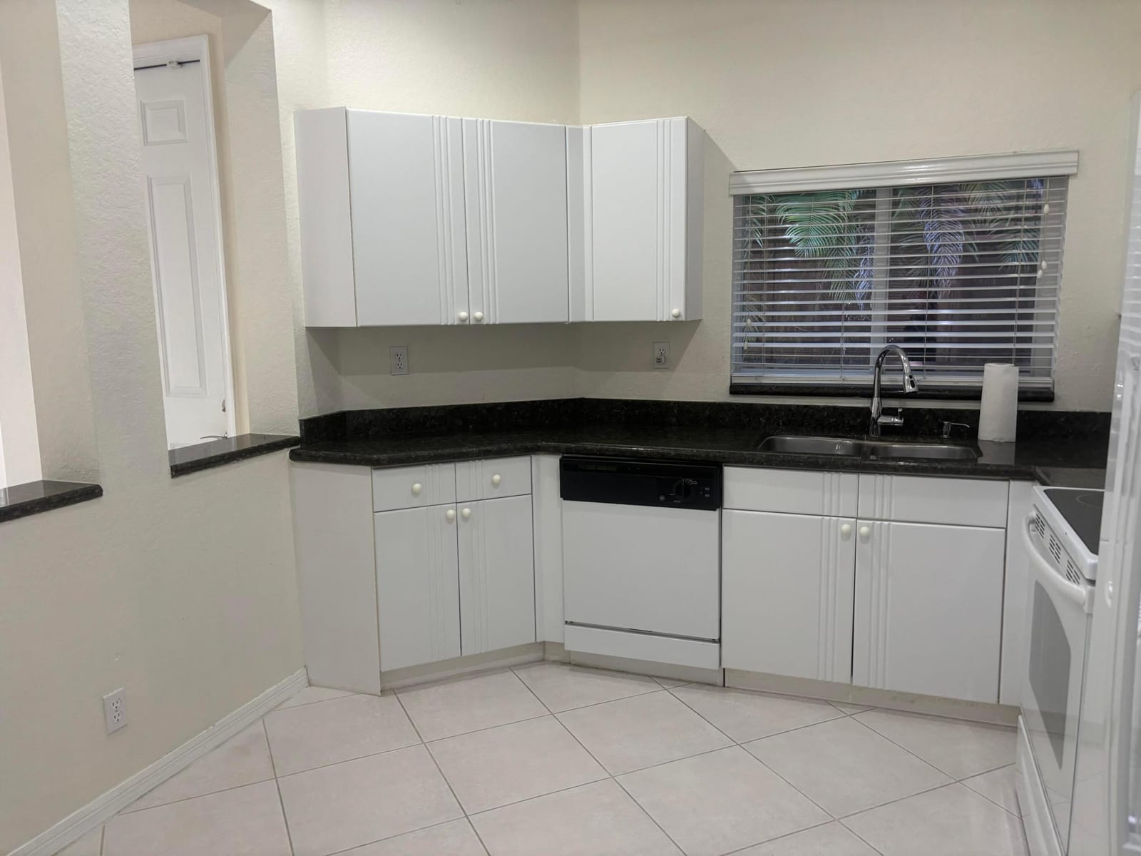 15864 SW 10th Street — photo 4