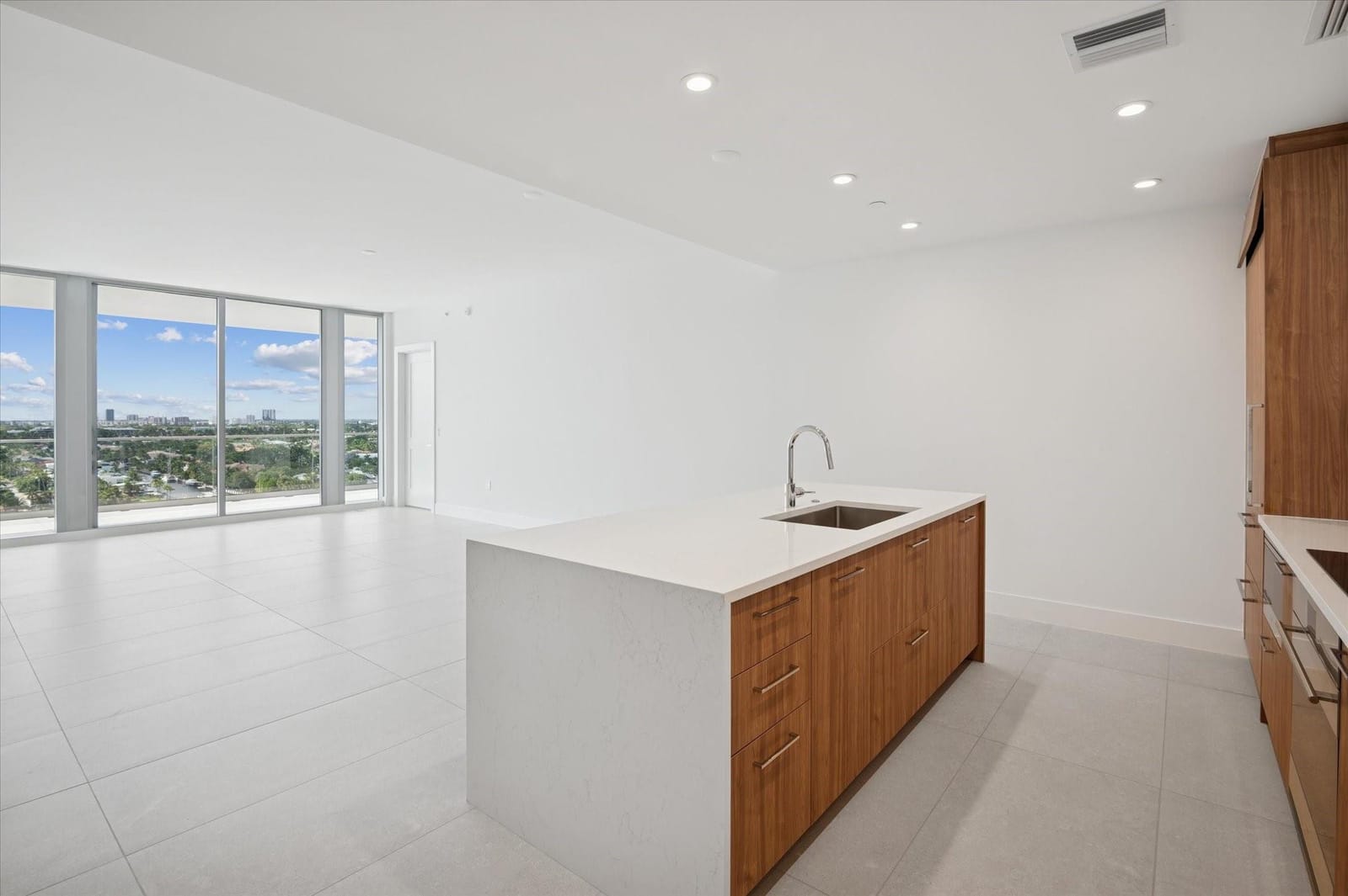 153 N Seabreeze Boulevard 1003-S, Fort Lauderdale, FL 33304 photo 11