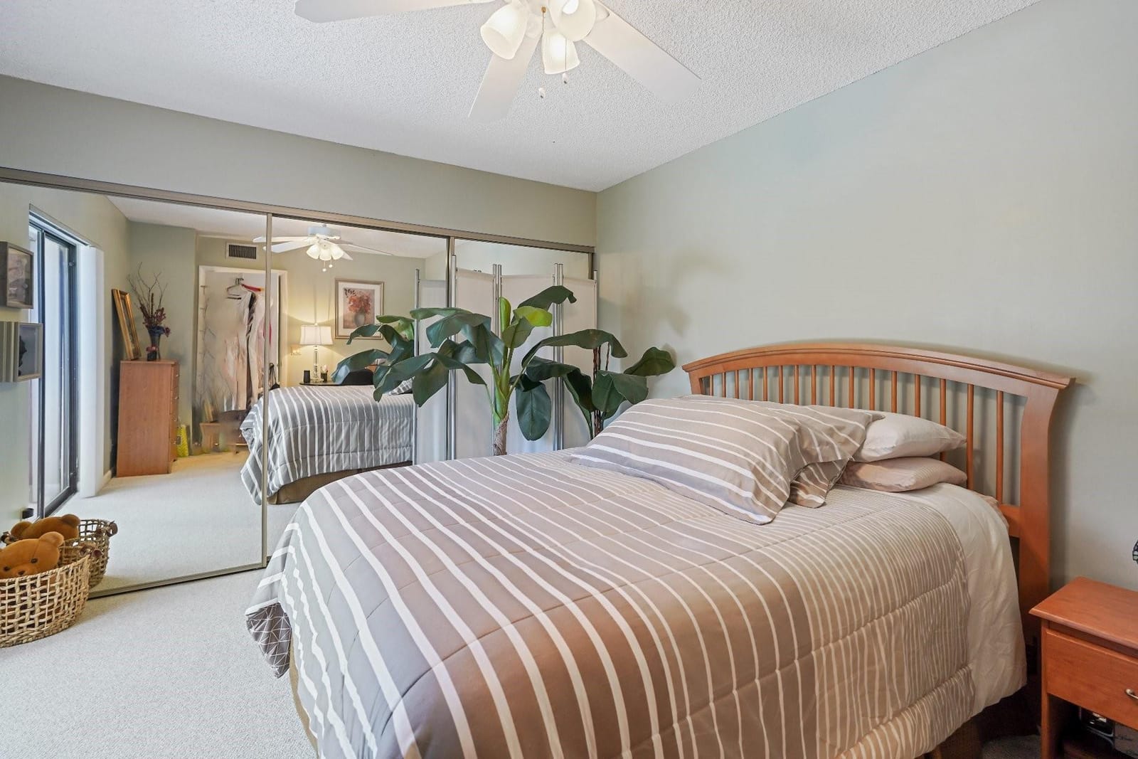 2522 Camelot Court, Cooper City, FL photo 14