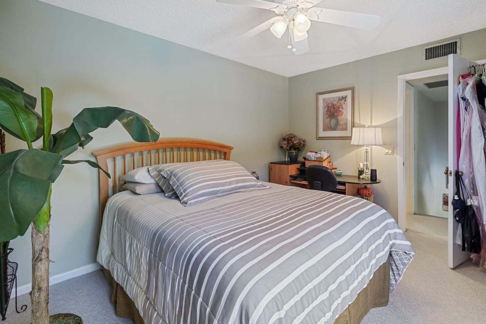 2522 Camelot Court, Cooper City, FL photo 15