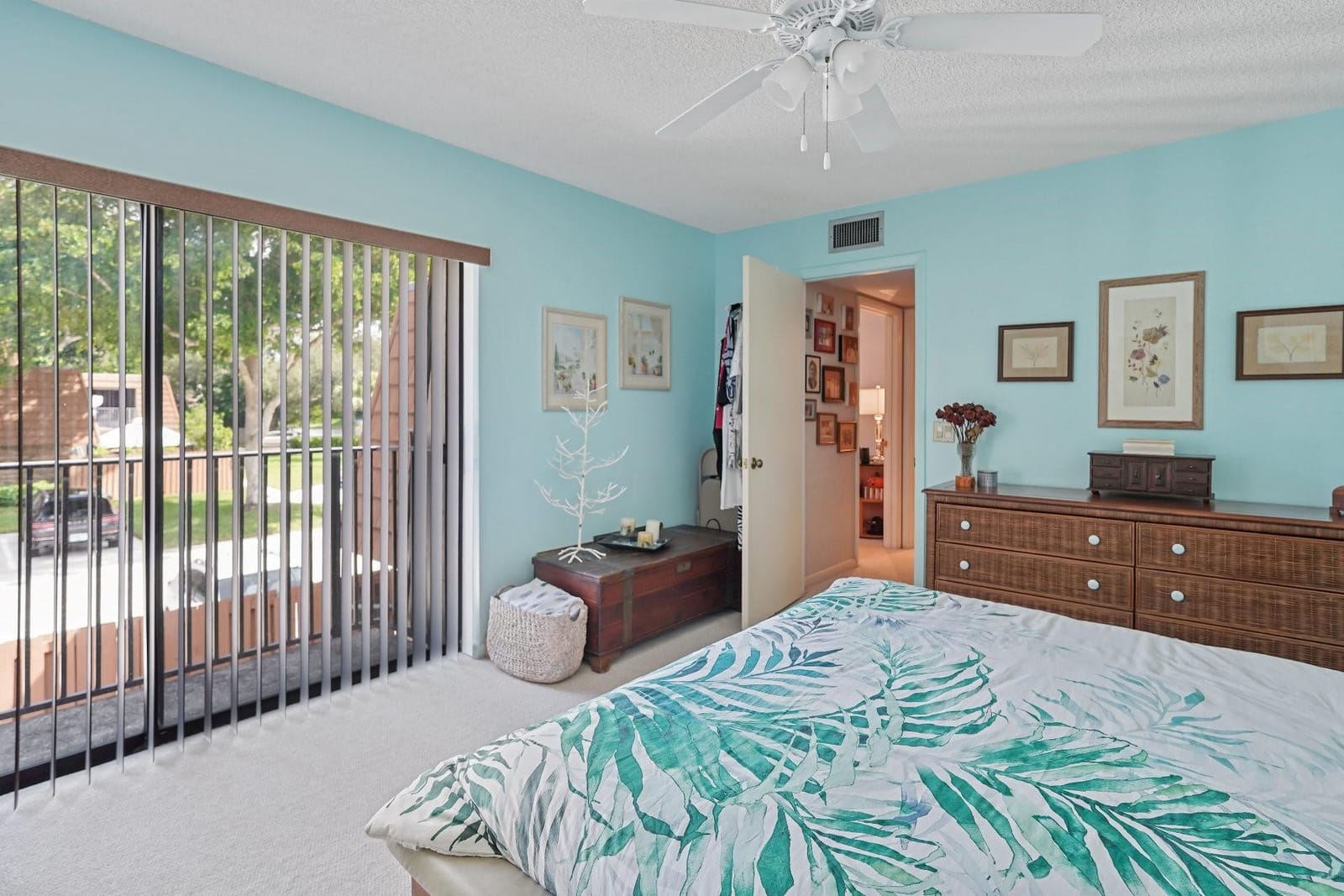 2522 Camelot Court, Cooper City, FL photo 18