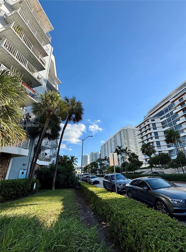 6801 Indian Creek Drive 402, Miami Beach, FL 33141