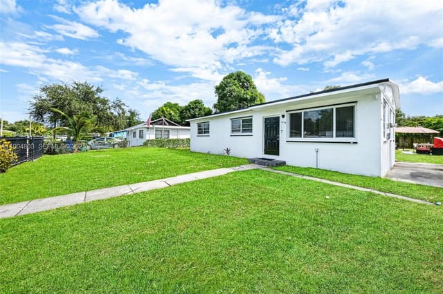 1890 NW 93rd Terrace, sold in Airline Estates, Miami, FL