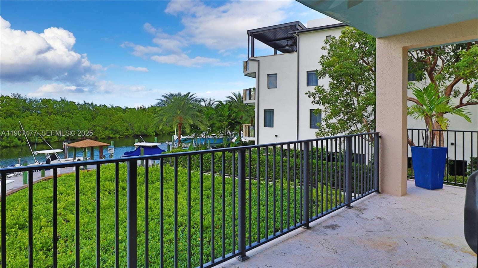 5950 Paradise Point Drive, Palmetto Bay, FL 33157 photo 23