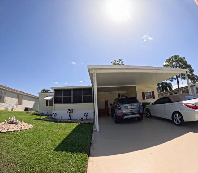 6280 Cypress Lane, Lantana, FL 33462