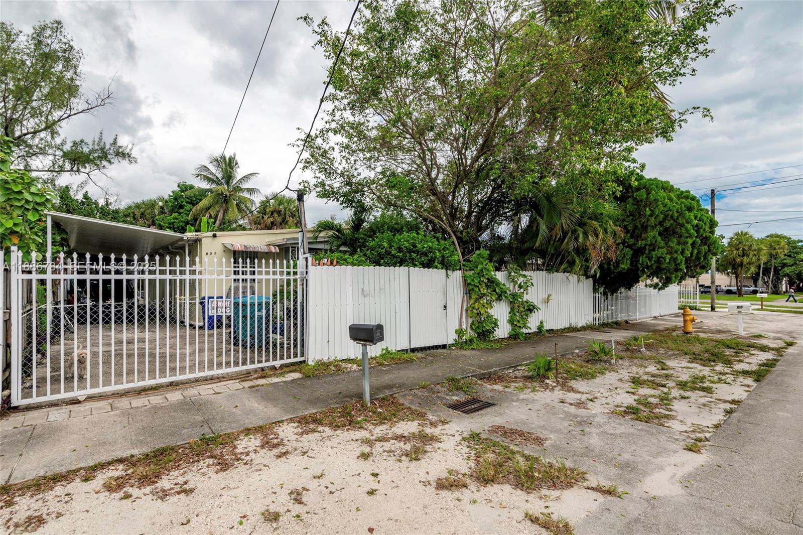 807 NW 109th Street, Miami, FL 33168, Miami