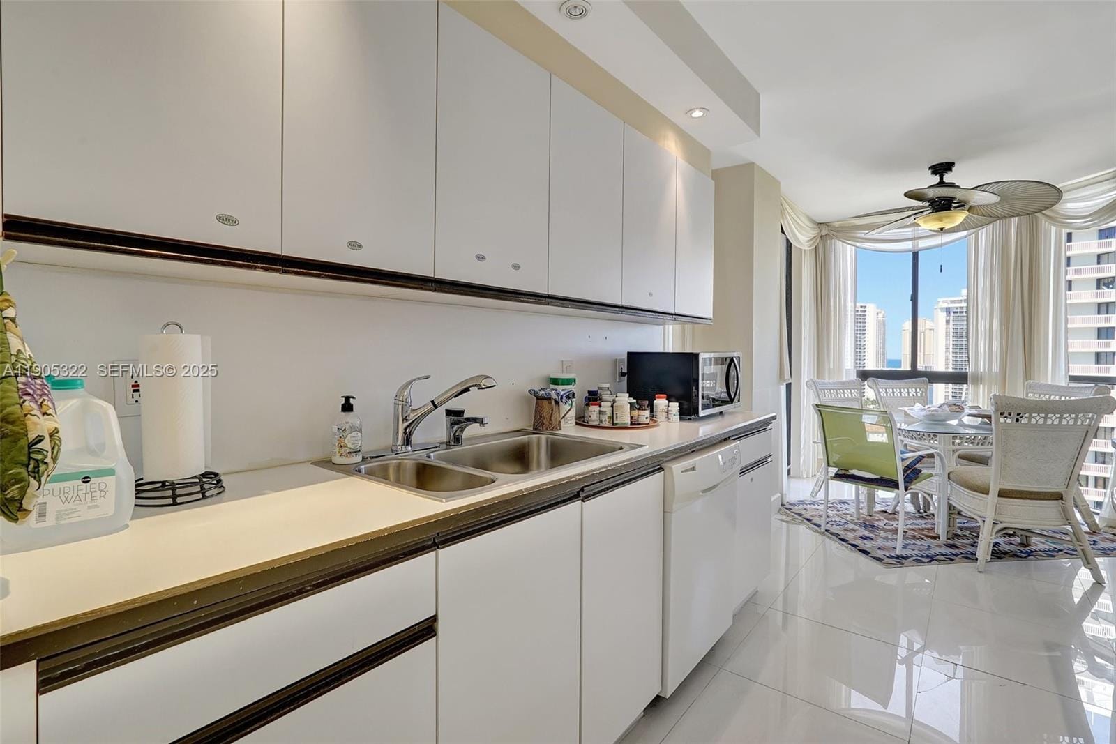 1000 Island Boulevard 2004, Aventura, FL 33160 photo 16