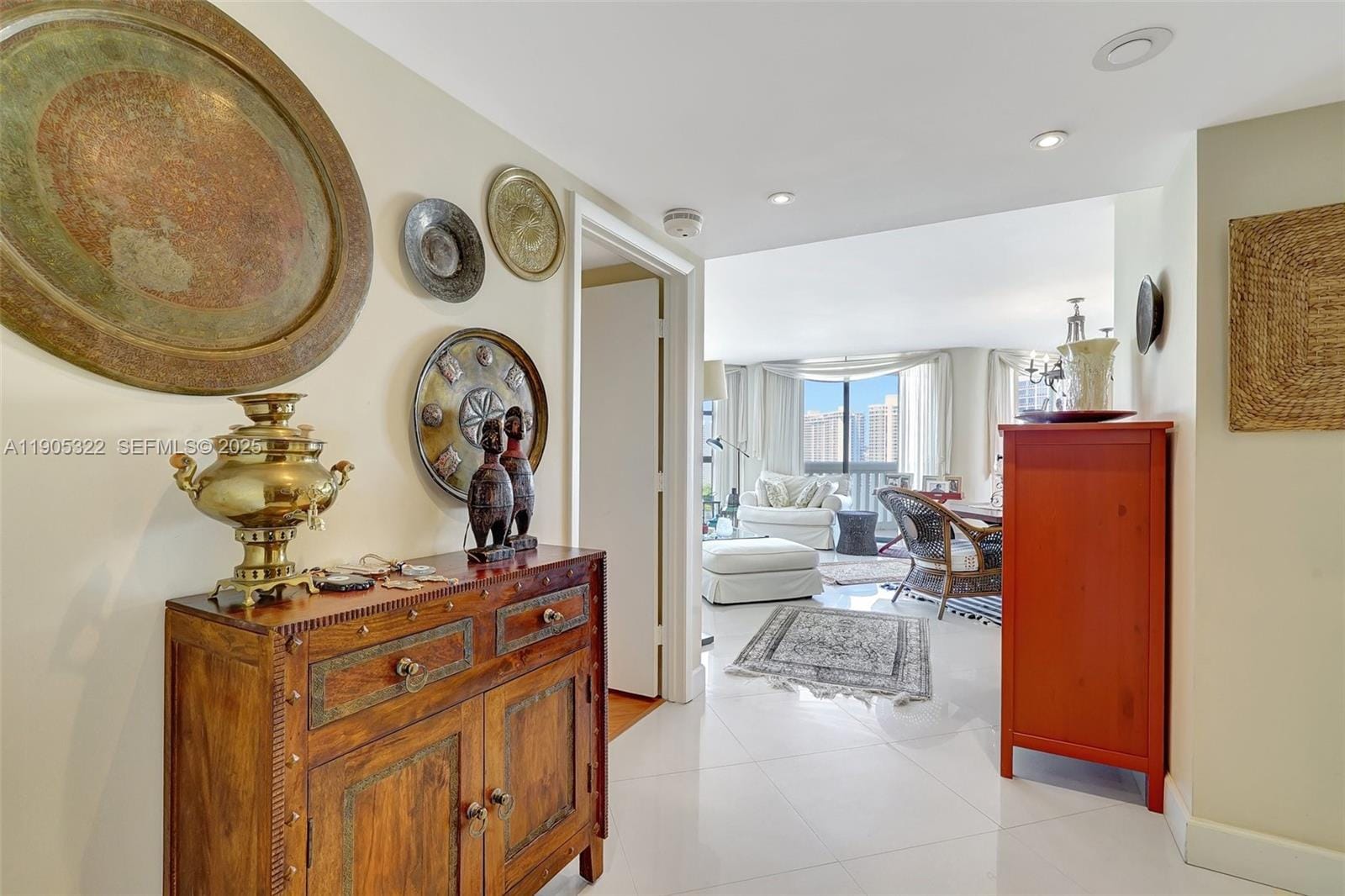 1000 Island Boulevard 2004, Aventura, FL 33160 photo 3