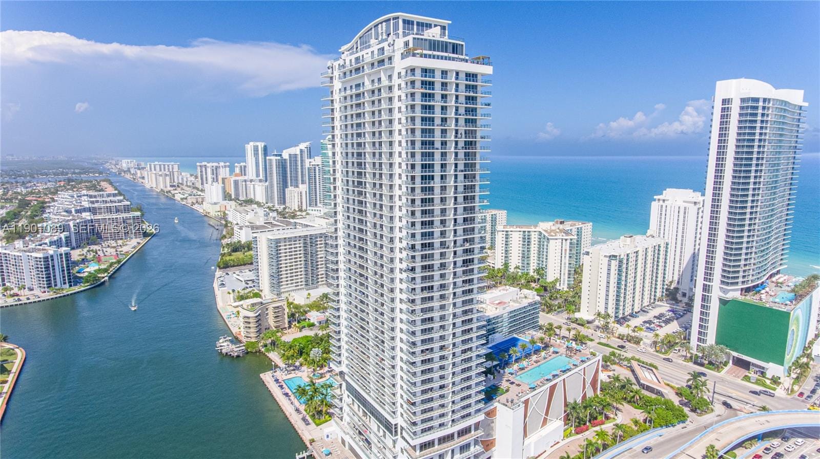 4010 S Ocean Drive R1709 — photo 2