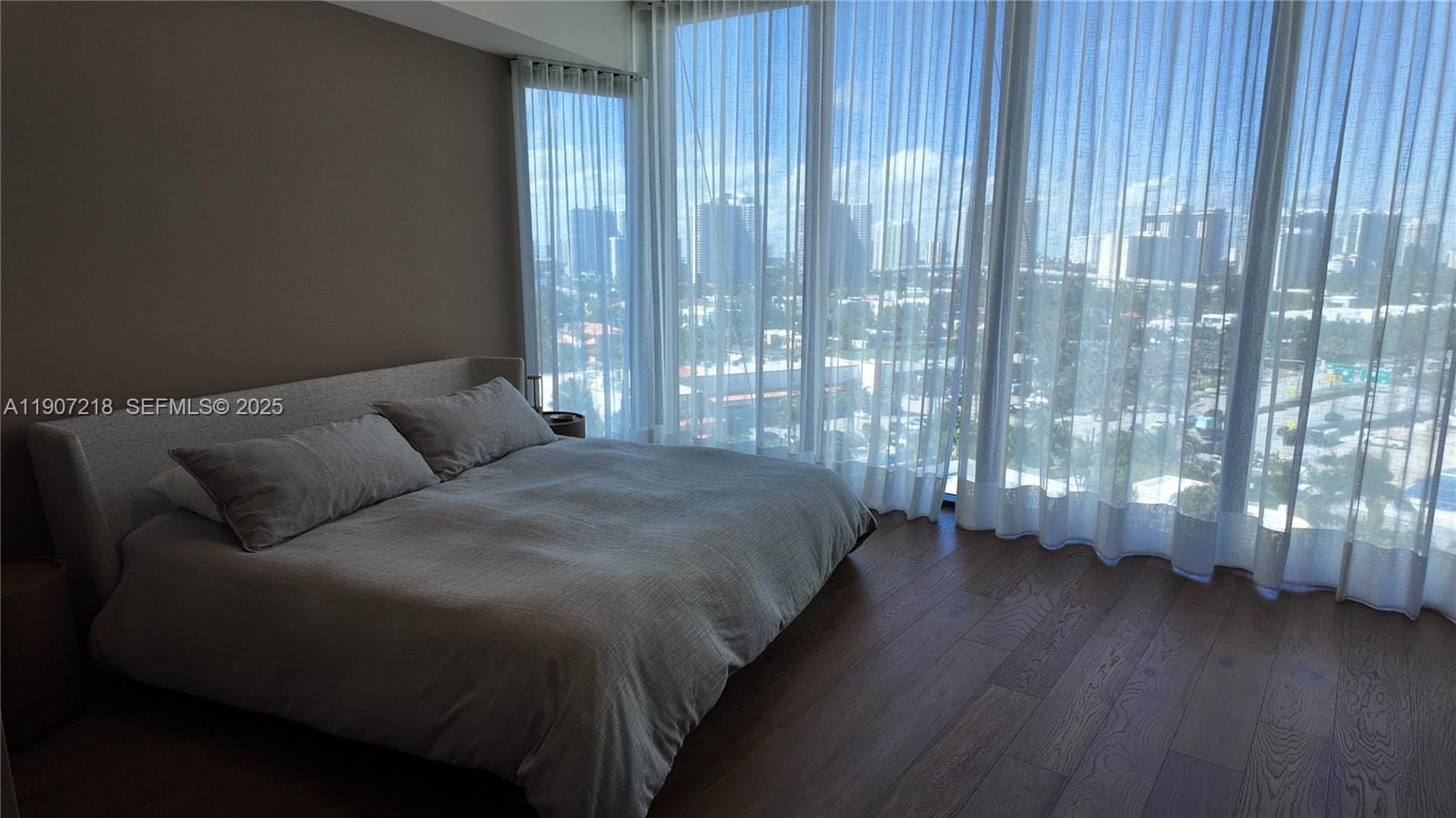 18555 Collins Avenue 905, Sunny Isles Beach, FL 33160 photo 20