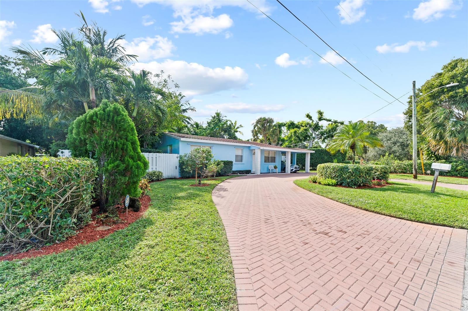 946 Alamanda Road, West Palm Beach, FL 33405 photo 17