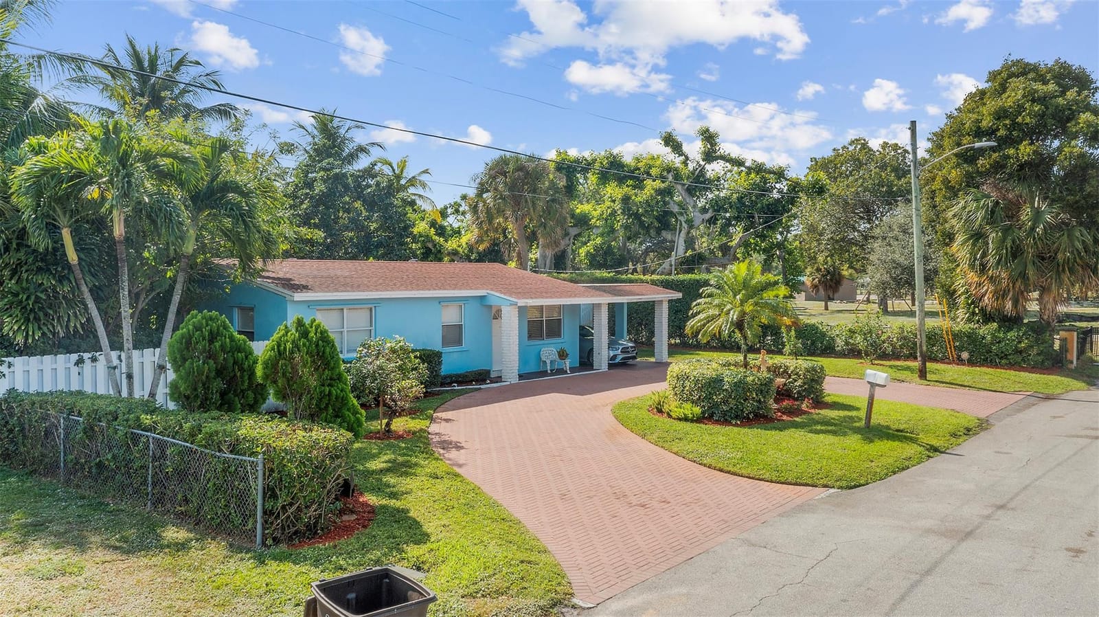 946 Alamanda Road, West Palm Beach, FL 33405 photo 26