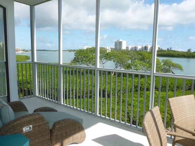 200 Waterway Road 206, Tequesta, FL 33469