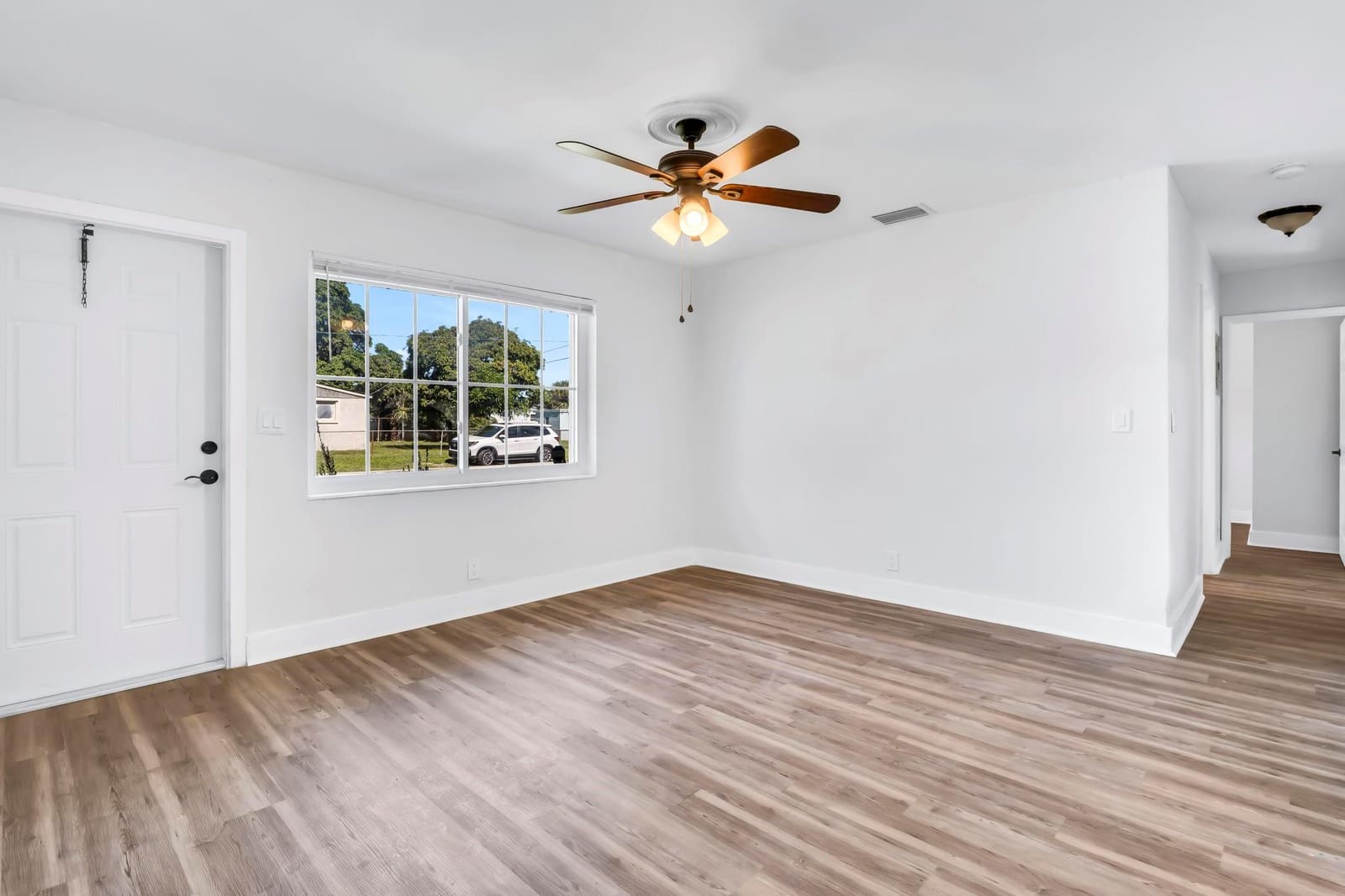 2310 NW 11 — photo 5