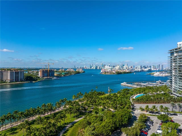 400 S Pointe Drive 2003, sold in South Pointe Towers Condo, Miami Beach, FL