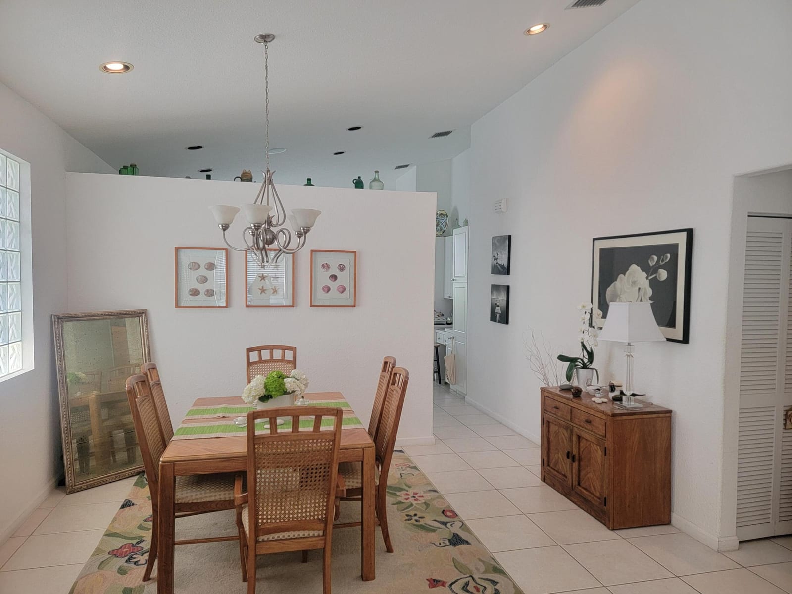 6585 Lurais Drive — photo 3