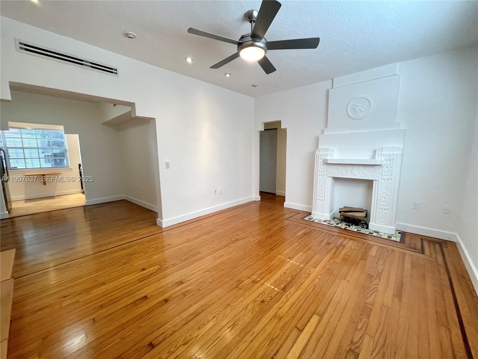 1307 Euclid Avenue 2, Miami Beach, FL 33139 photo 2