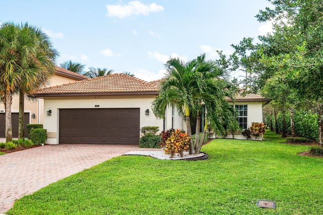7106 Prudencia Drive, sold in Vista Lago, Lake Worth, FL