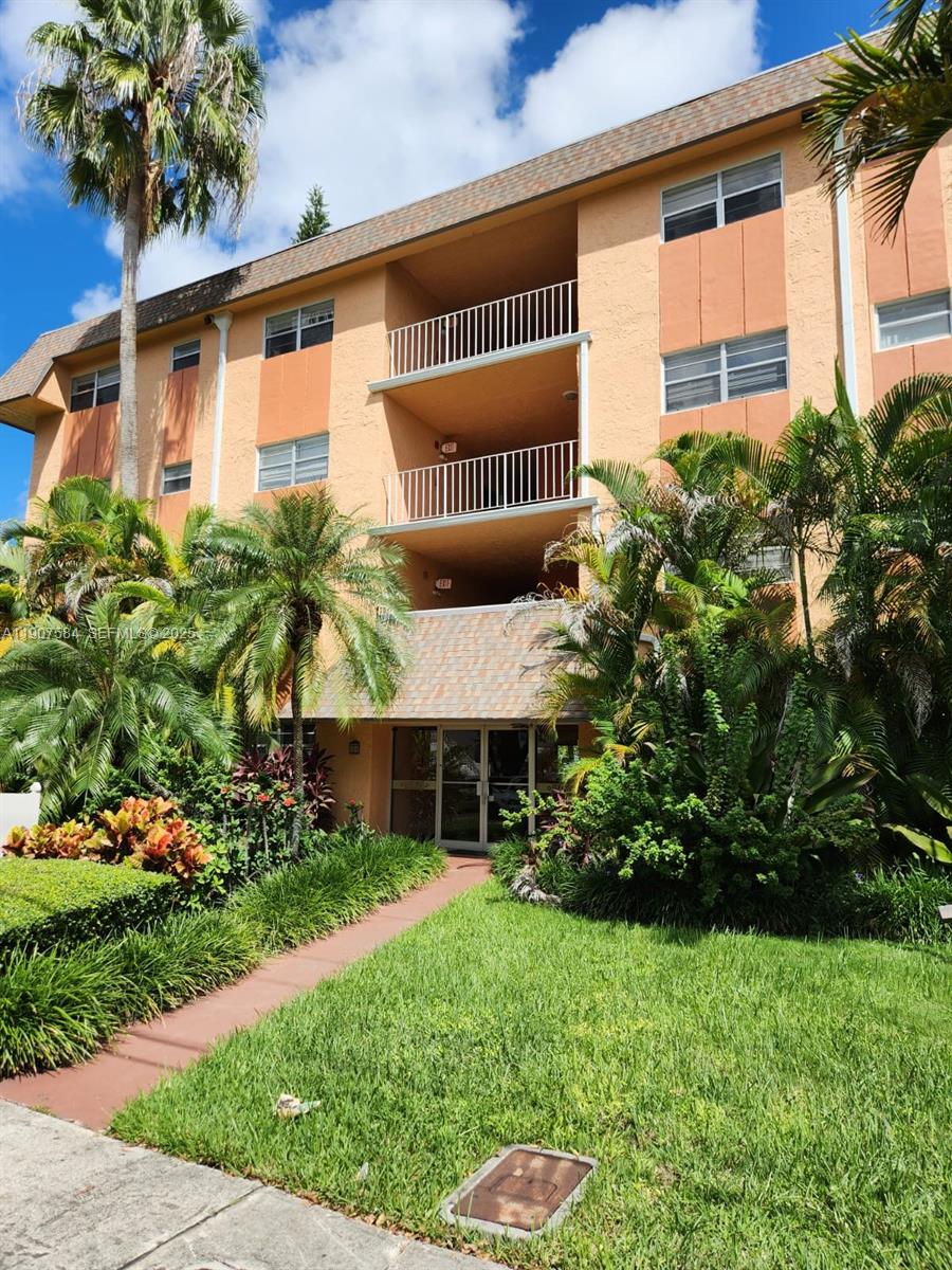 8101 SW 73rd Avenue 30, Miami, FL 33143, Miami