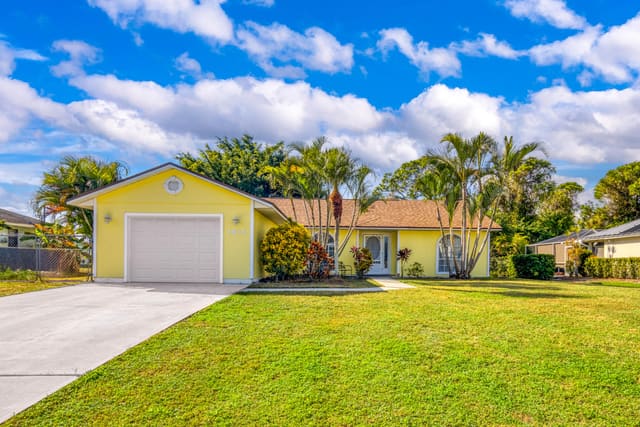 1835 18th Avenue SW, Vero Beach, FL 32962