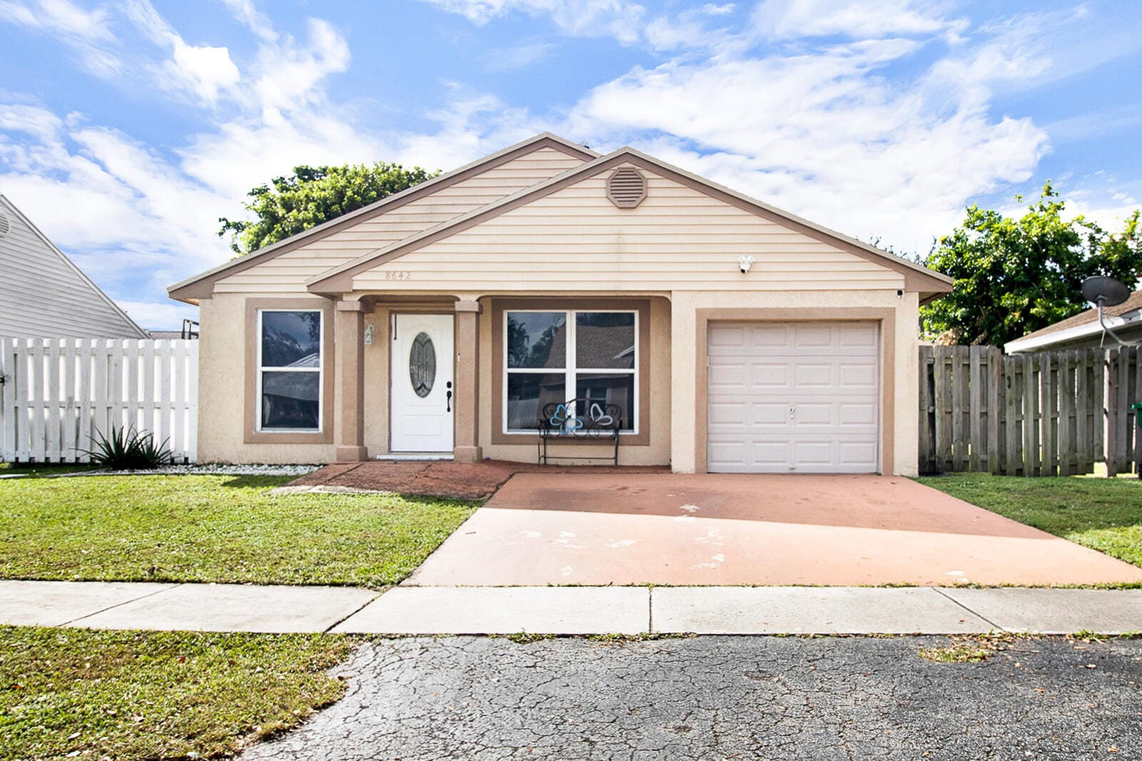 8642 SW 15th Street — photo 3
