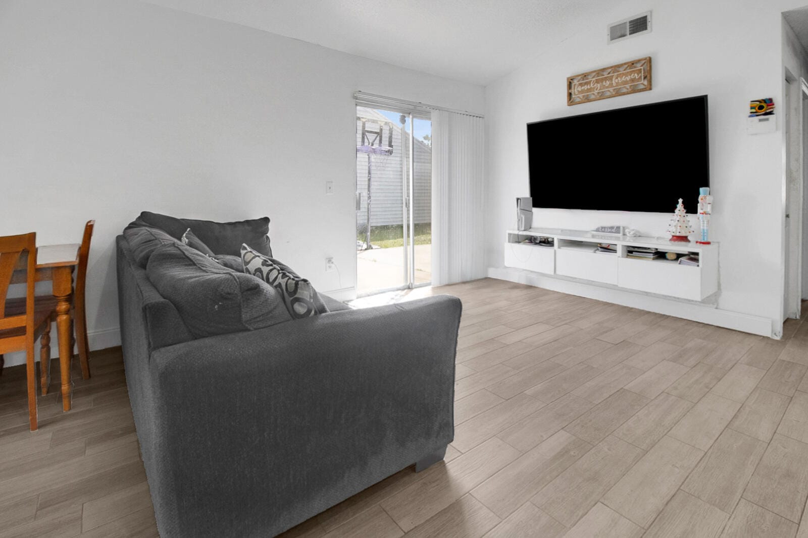 8642 SW 15th Street — photo 4