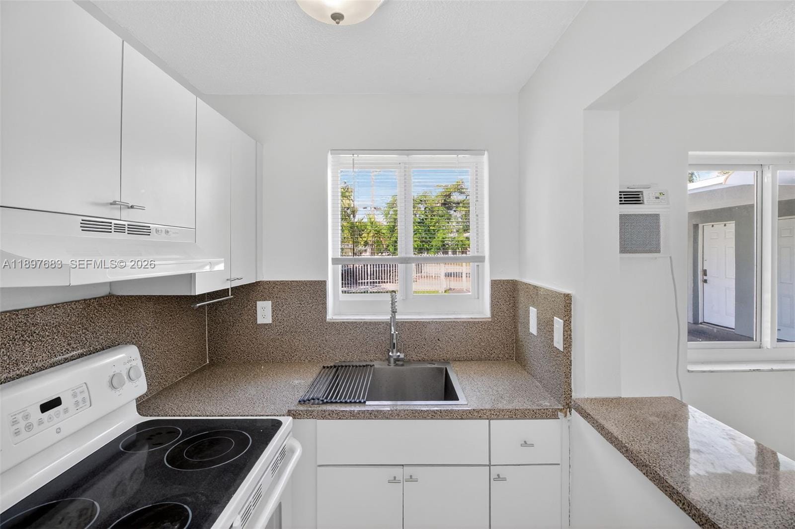1864 NW 28th Street, Miami, FL 33142 photo 20