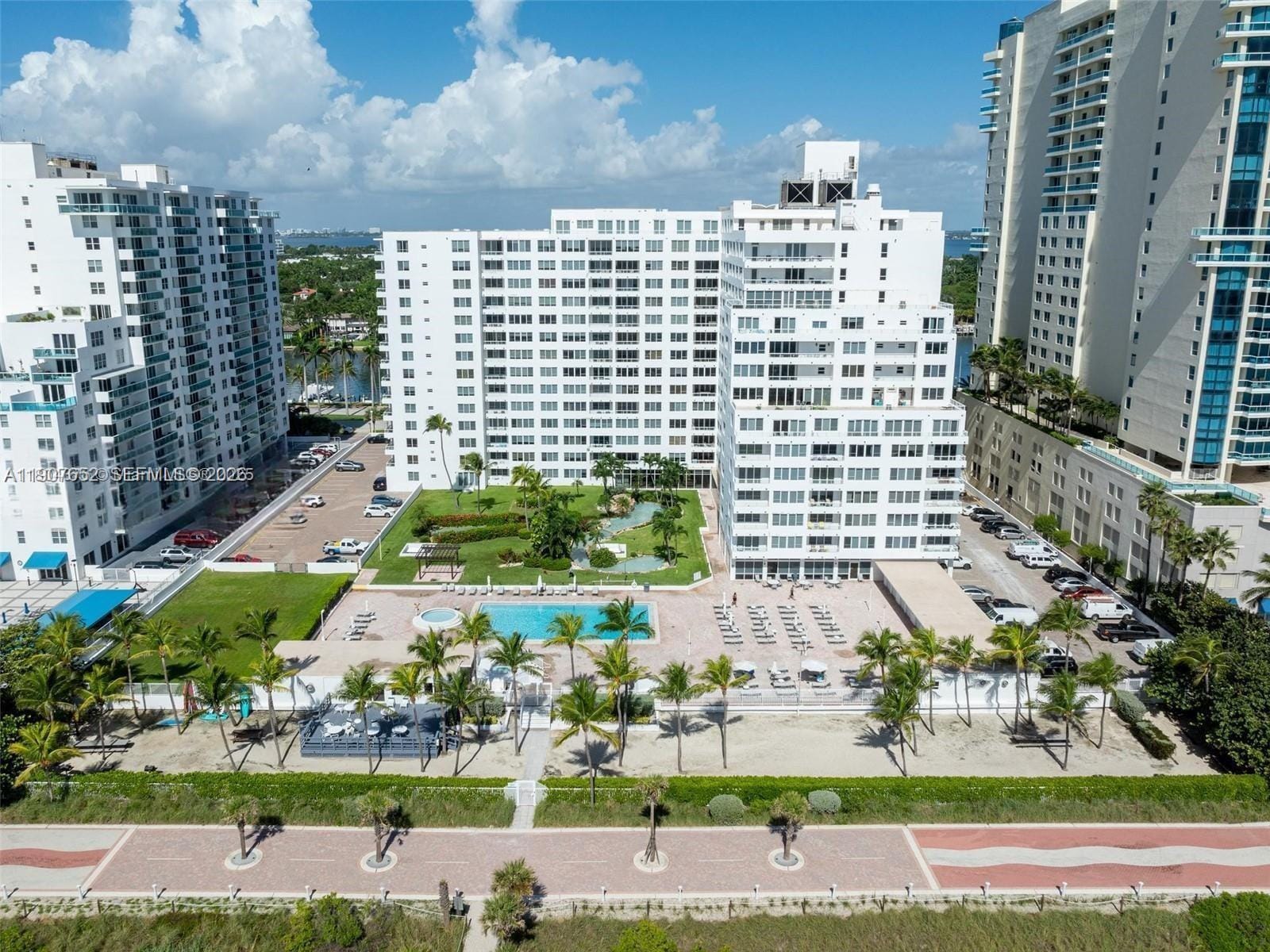 5005 Collins Avenue 1523 — photo 5