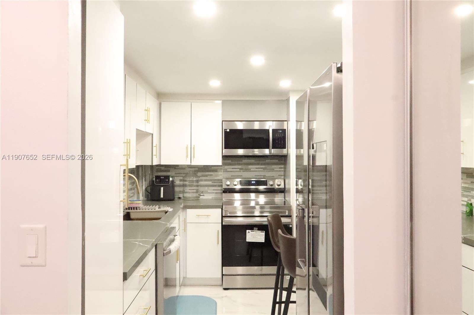 5005 Collins Avenue 1523 — photo 6