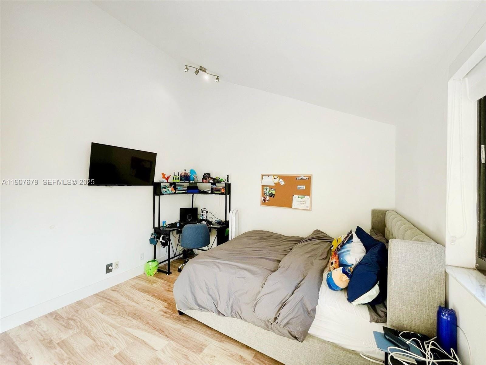 20444 NE 34th Court 12, Aventura, FL 33180 photo 16