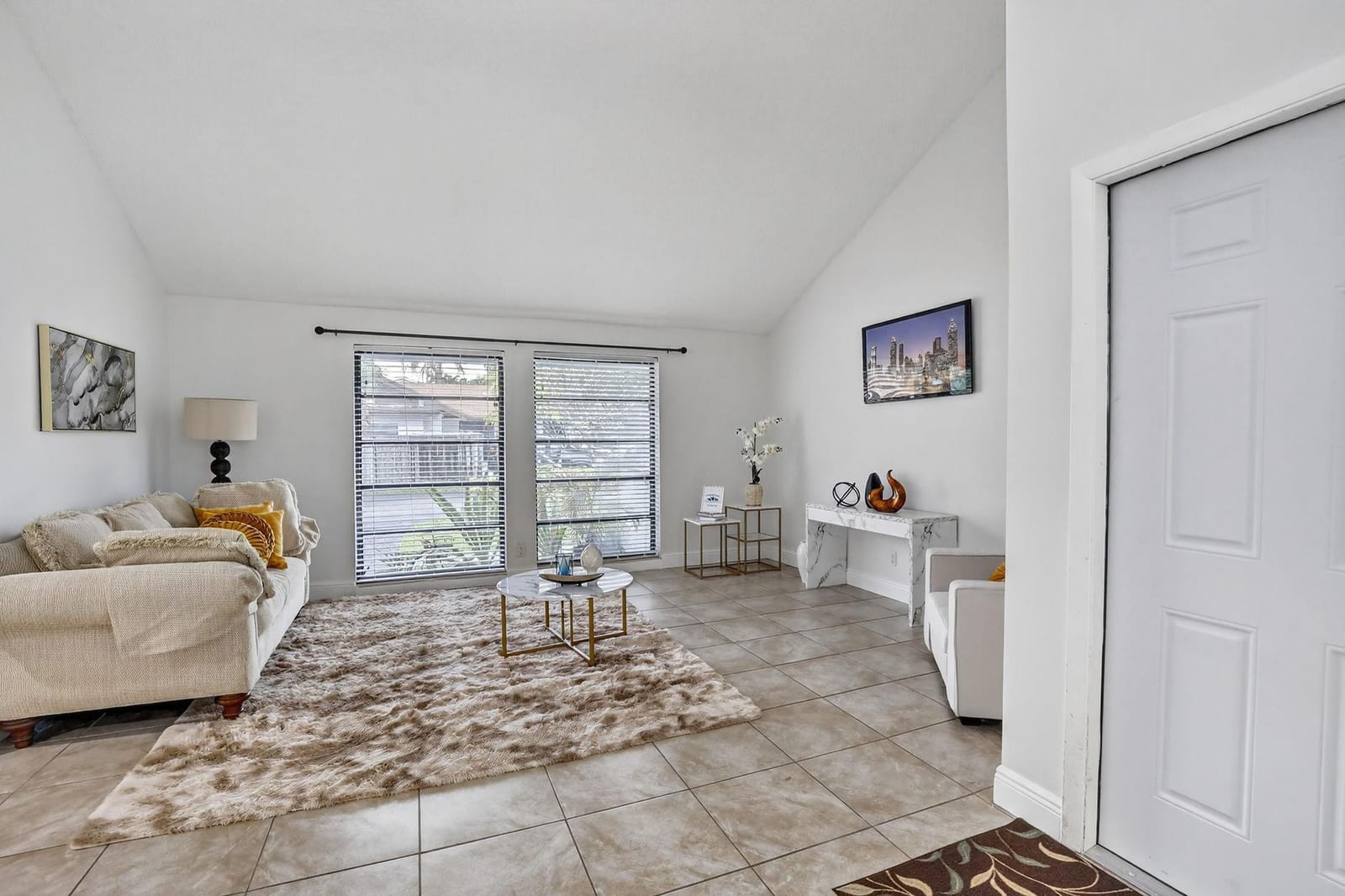 3930 SW 82nd Terrace — photo 6