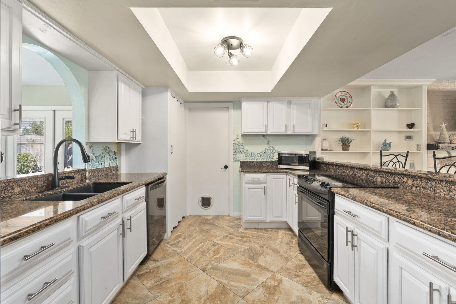 6009 Bamboo Drive — photo 10