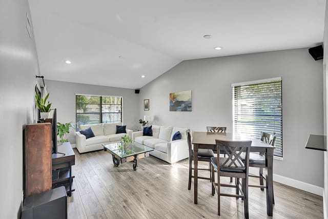 16 Via De Casas Norte 16, sold in Tradewinds At Dos Lagos Condo, Boynton Beach, FL