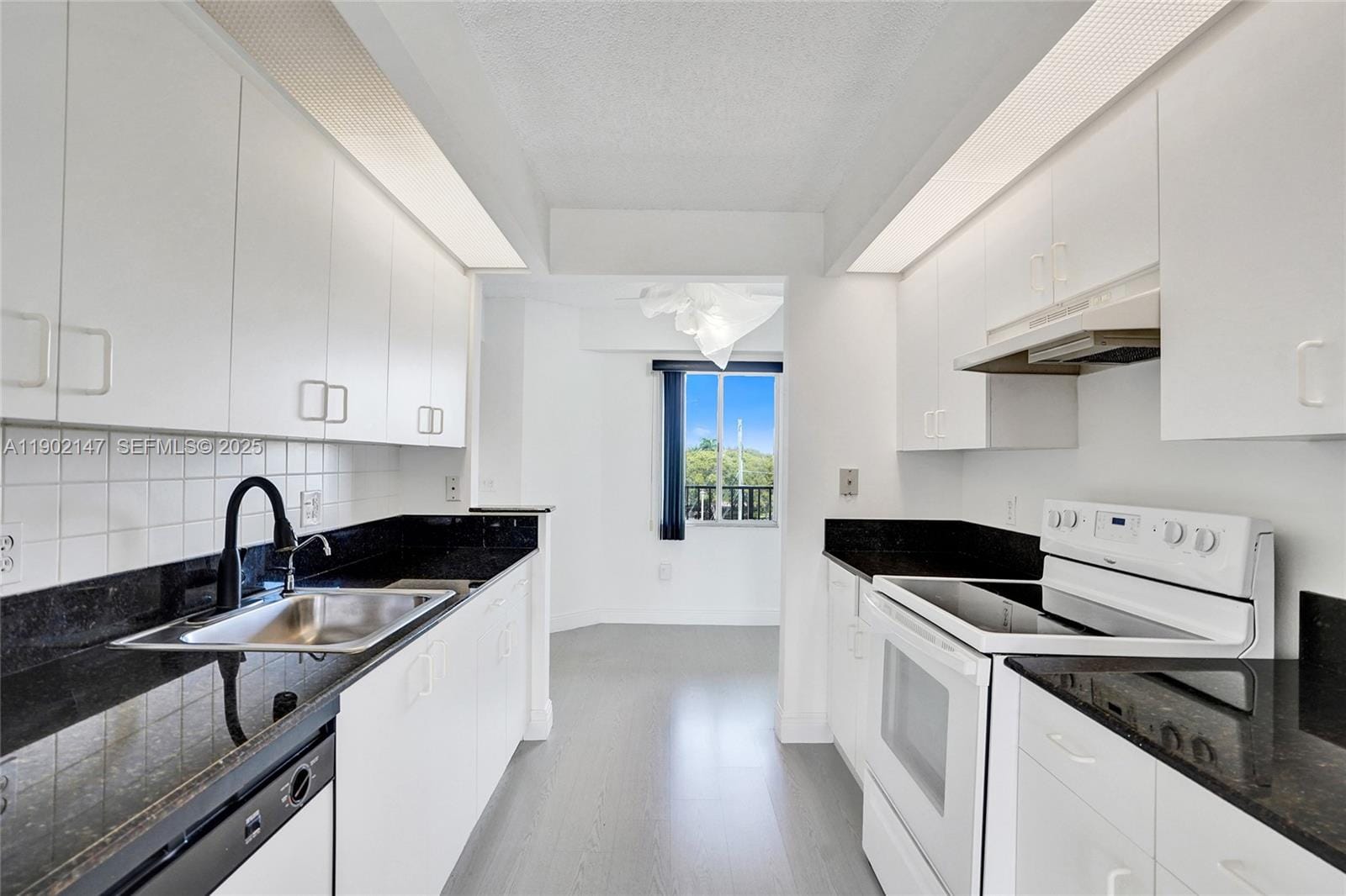 12750 SW 15th Street 411D — photo 4