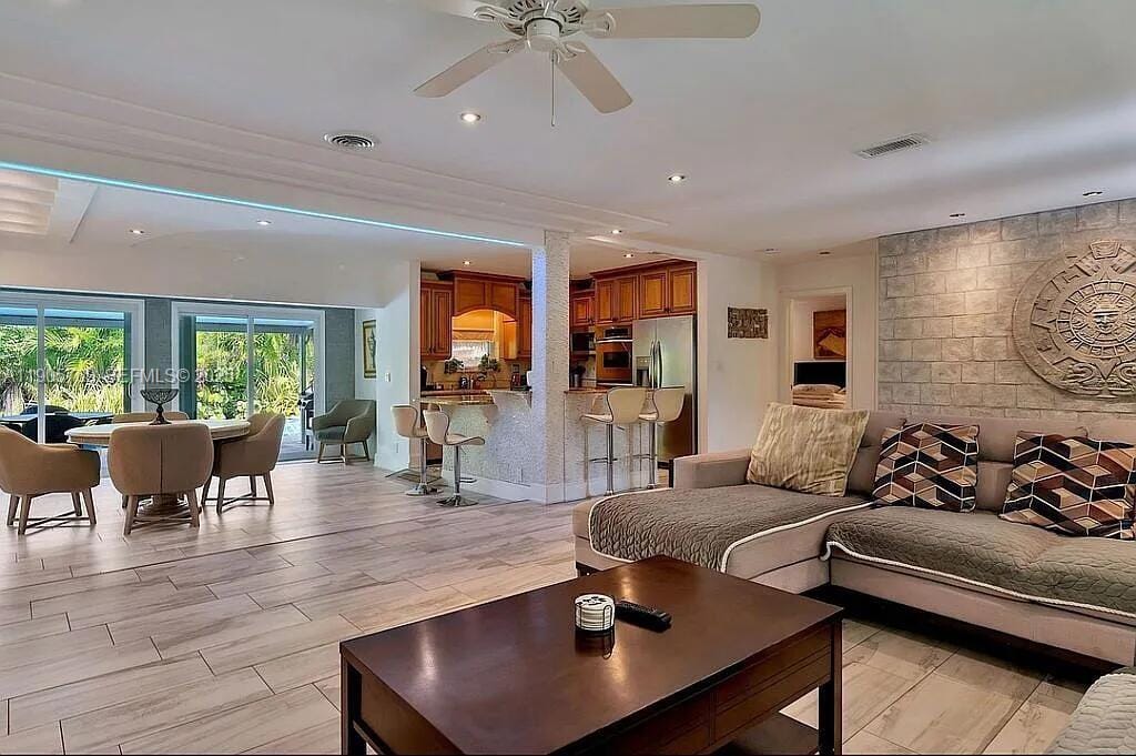 4521 NE 15th Terrace, Oakland Park, FL 33334 photo 13