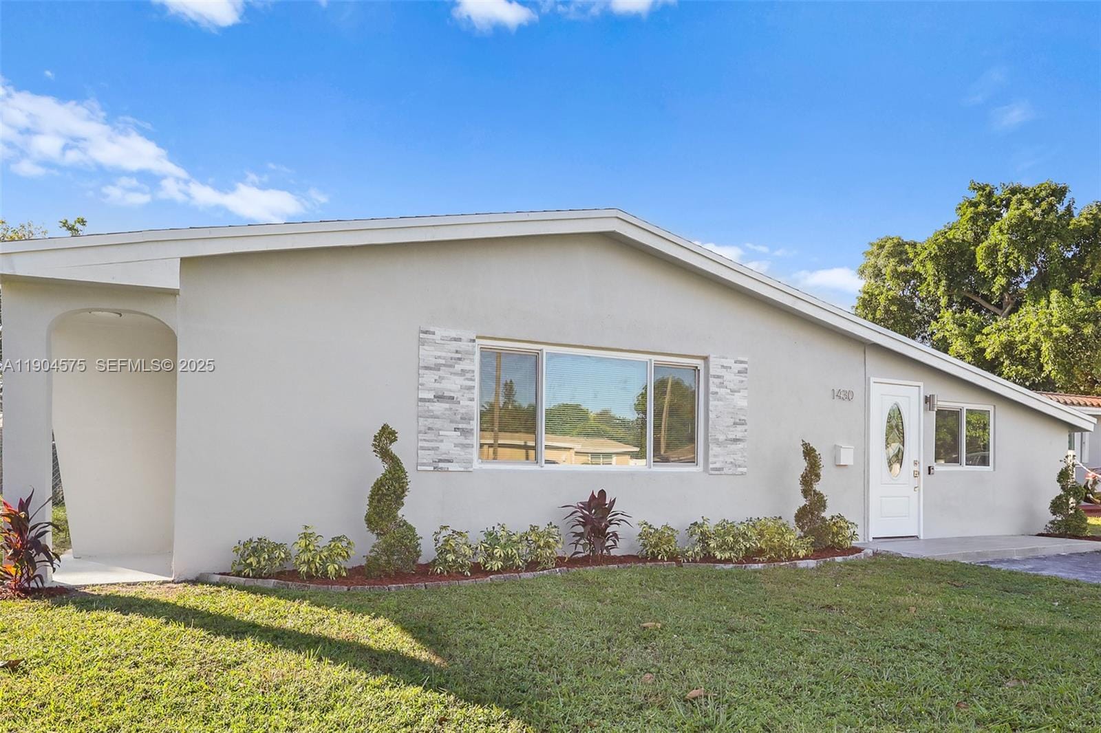 1430 N 65th Avenue, Hollywood, FL 33024 photo 9