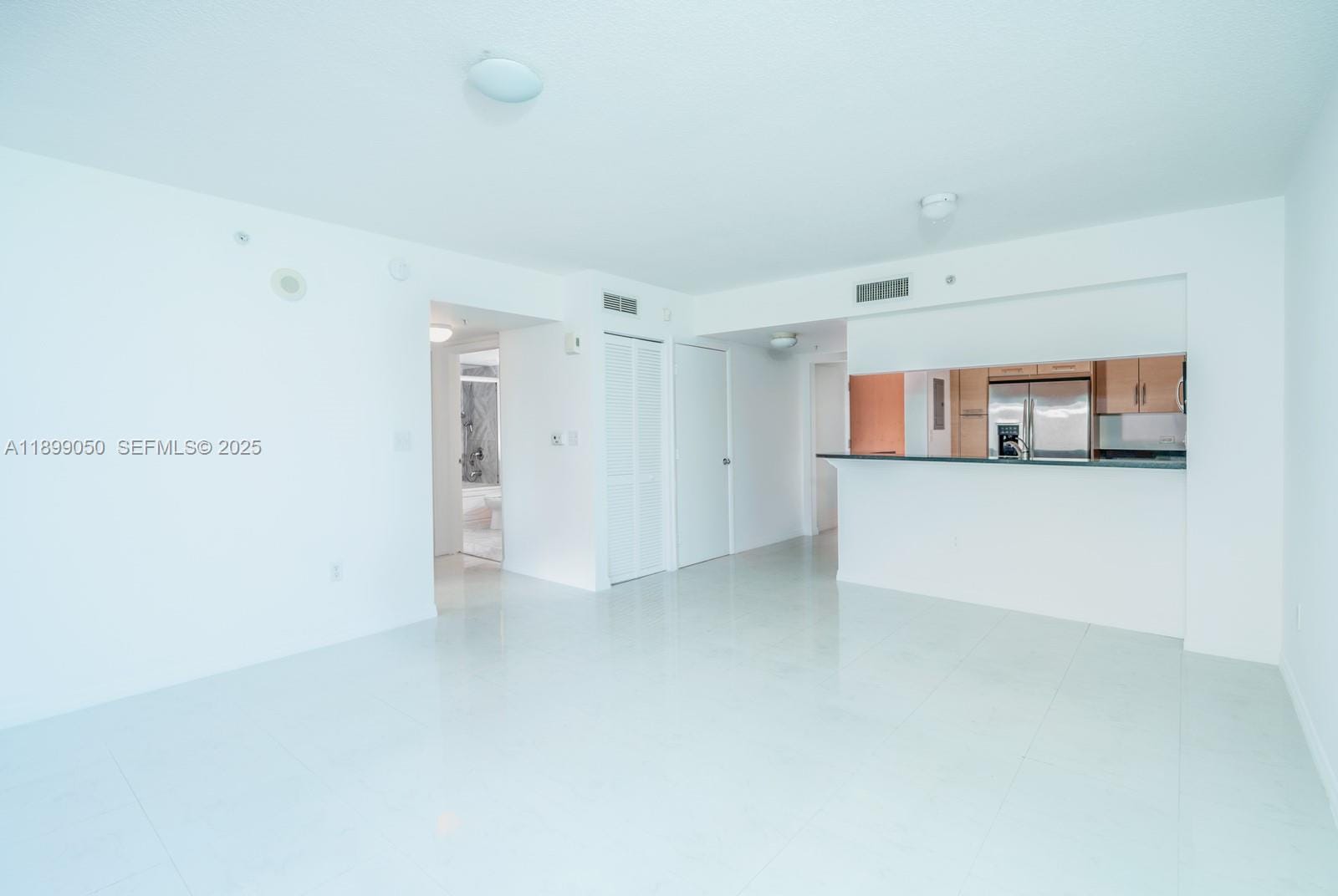 31 SE 5th Street 1507, Miami, FL 33131 photo 4