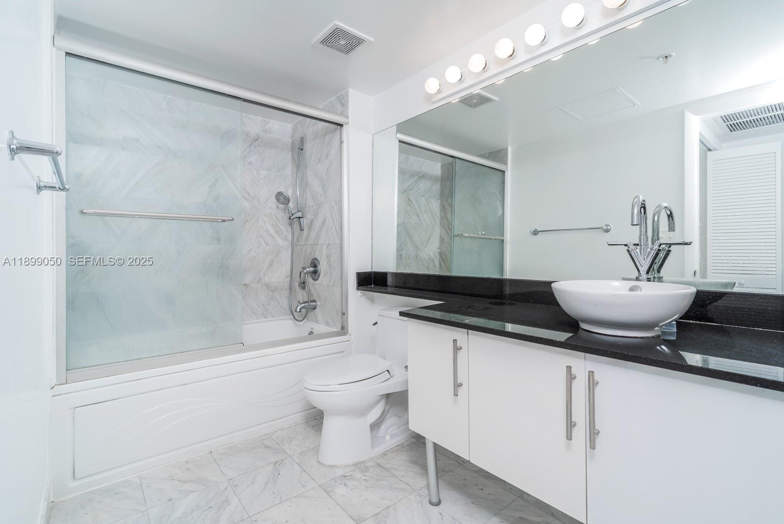 31 SE 5th Street 1507, Miami, FL 33131 photo 7
