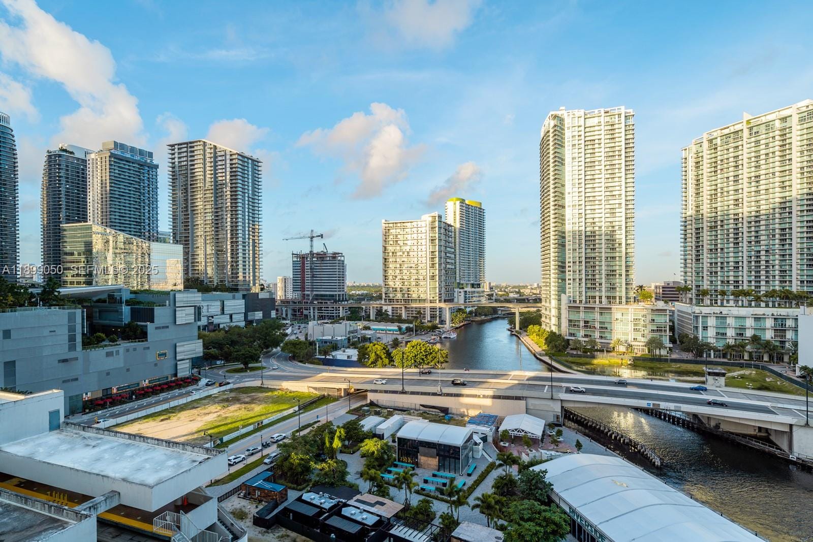 31 SE 5th Street 1507, Miami, FL 33131 photo 9