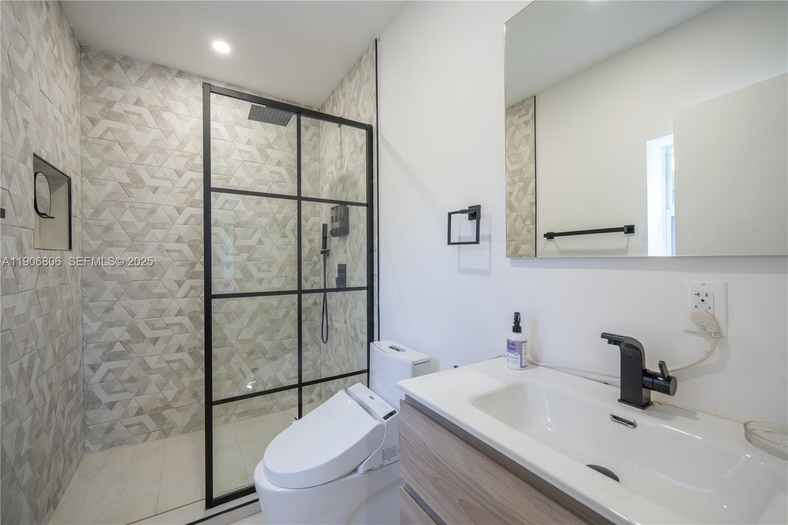 545 NW 47th Street, Miami, FL 33127 photo 15