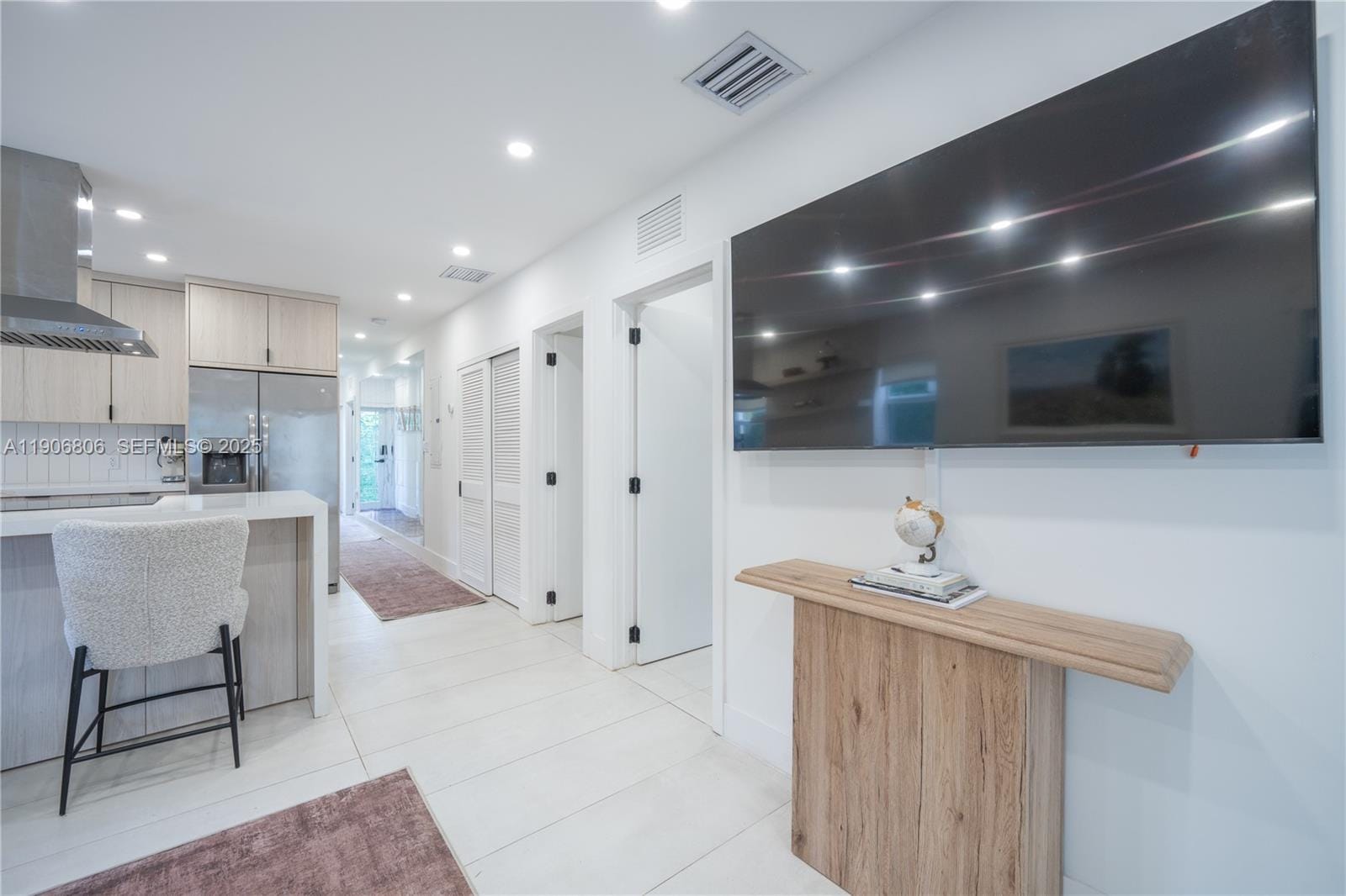 545 NW 47th Street — photo 5