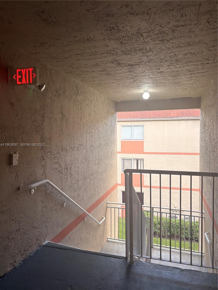 18850 NW 57th Avenue 306 — photo 2