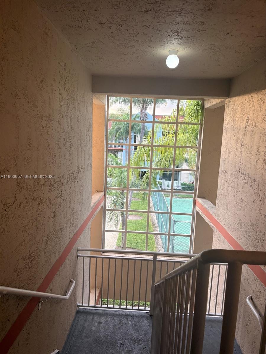 18850 NW 57th Avenue 306, Hialeah, FL 33015 photo 13