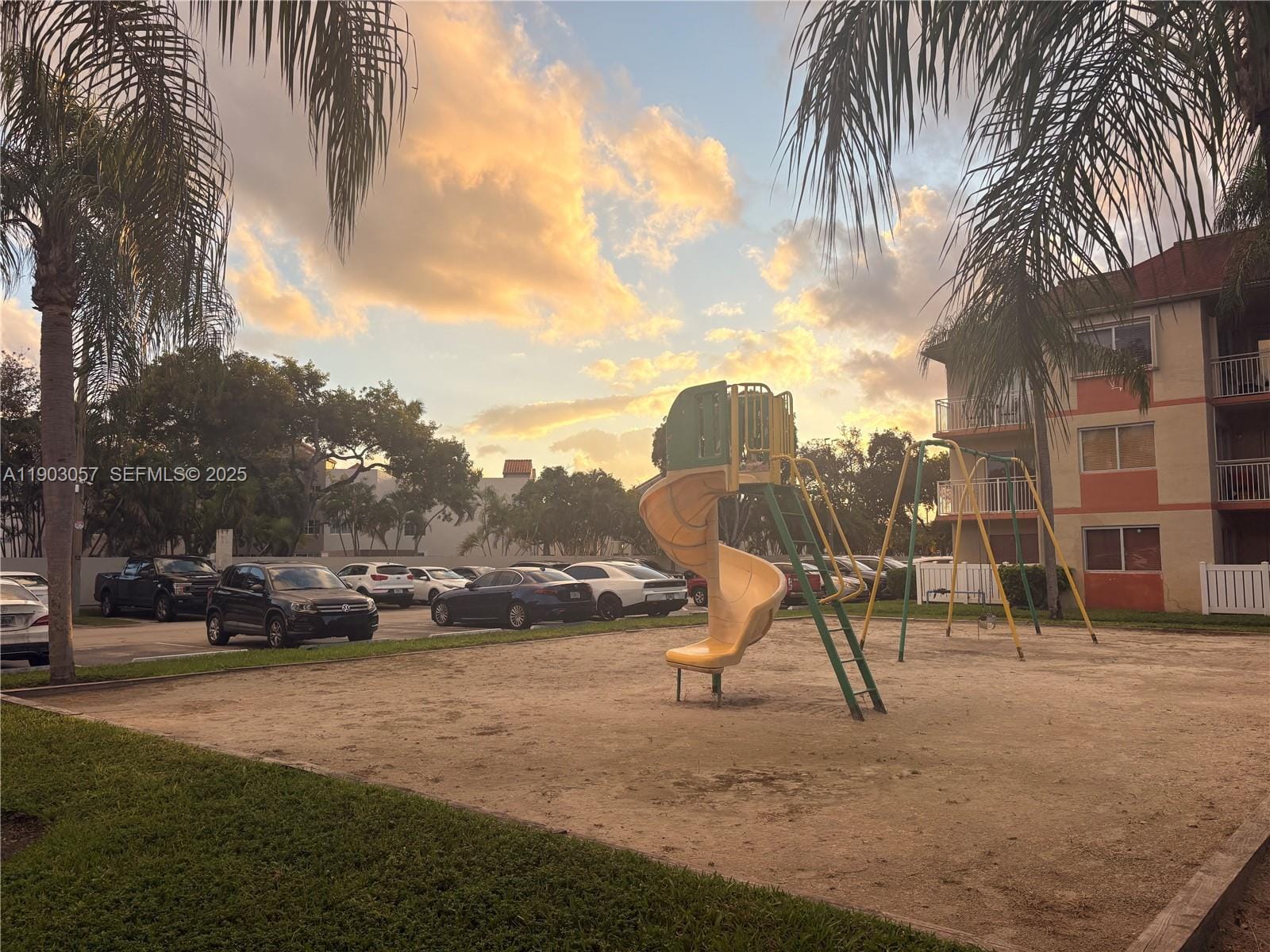 18850 NW 57th Avenue 306, Hialeah, FL 33015 photo 15