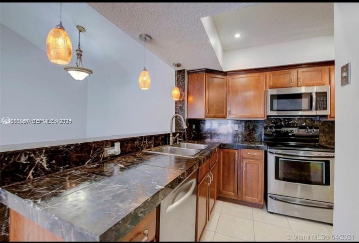 18850 NW 57th Avenue 306 — photo 3