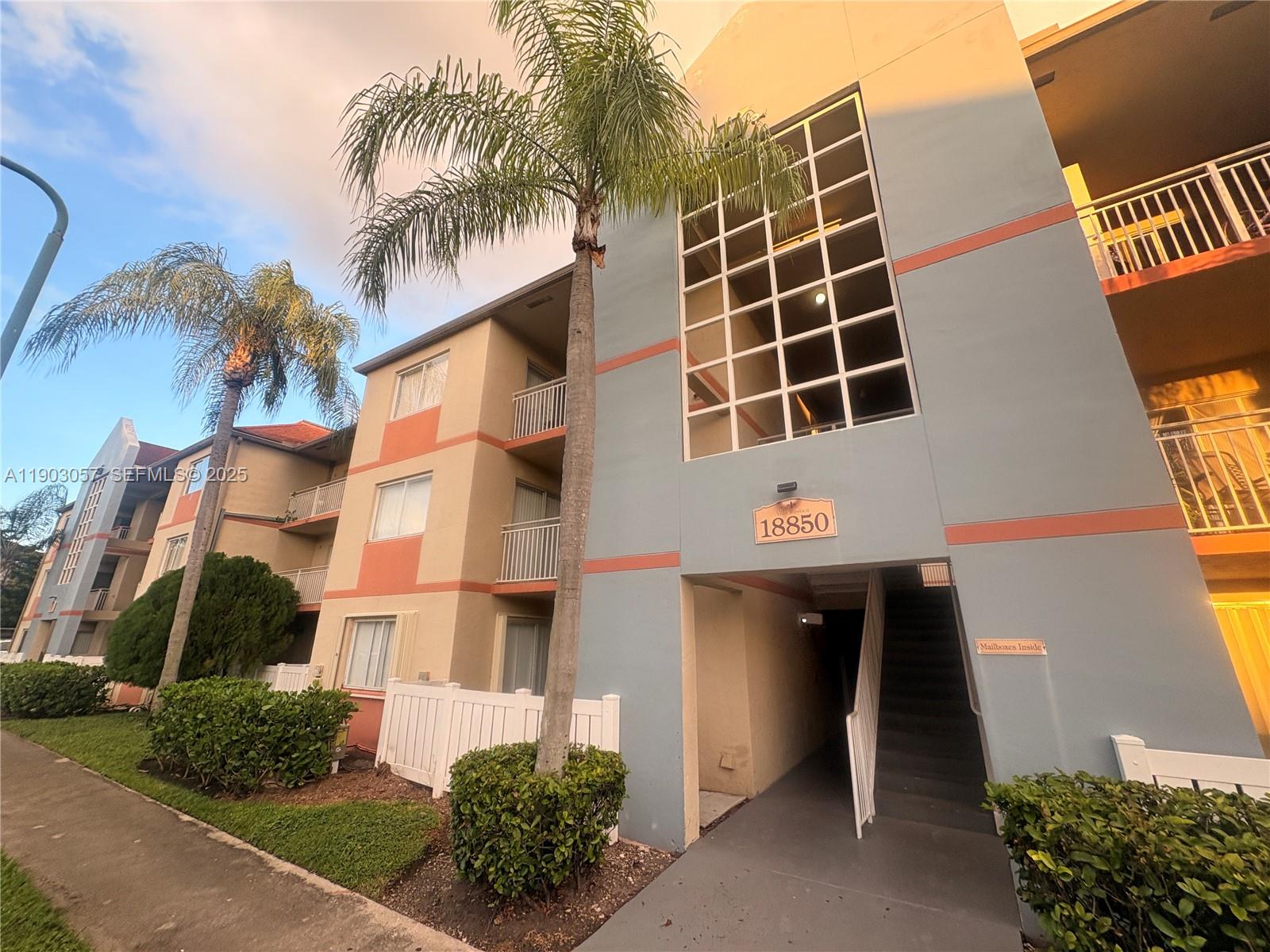 18850 NW 57th Avenue 306, Hialeah, FL 33015, Hialeah