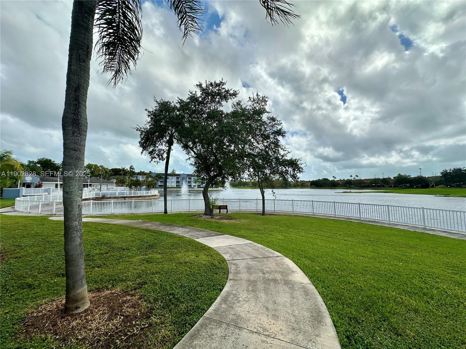 8640 SW 212th Street 307, Cutler Bay, FL 33189 photo 2