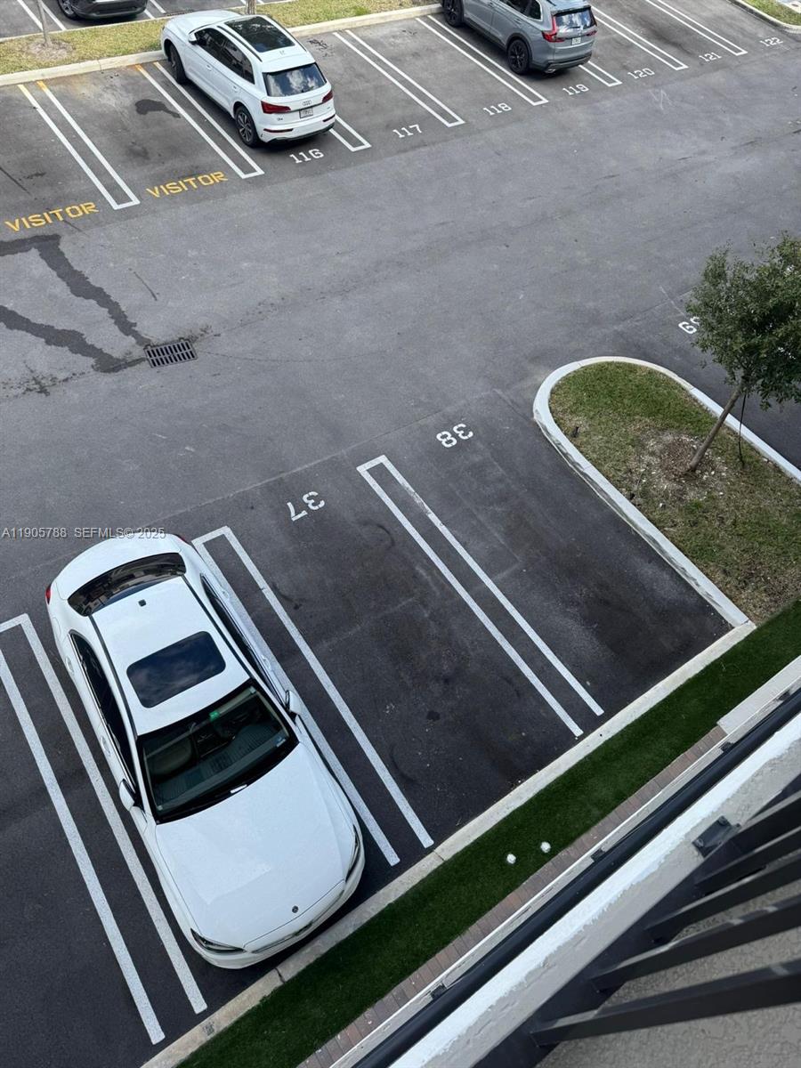 8001 NW 41st Street F-302, Doral, FL 33166, Doral
