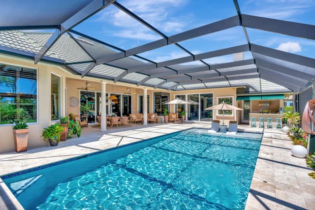 7701 SE Manhasset Place, sold in Hobe Sound Golf Club, Hobe Sound, FL