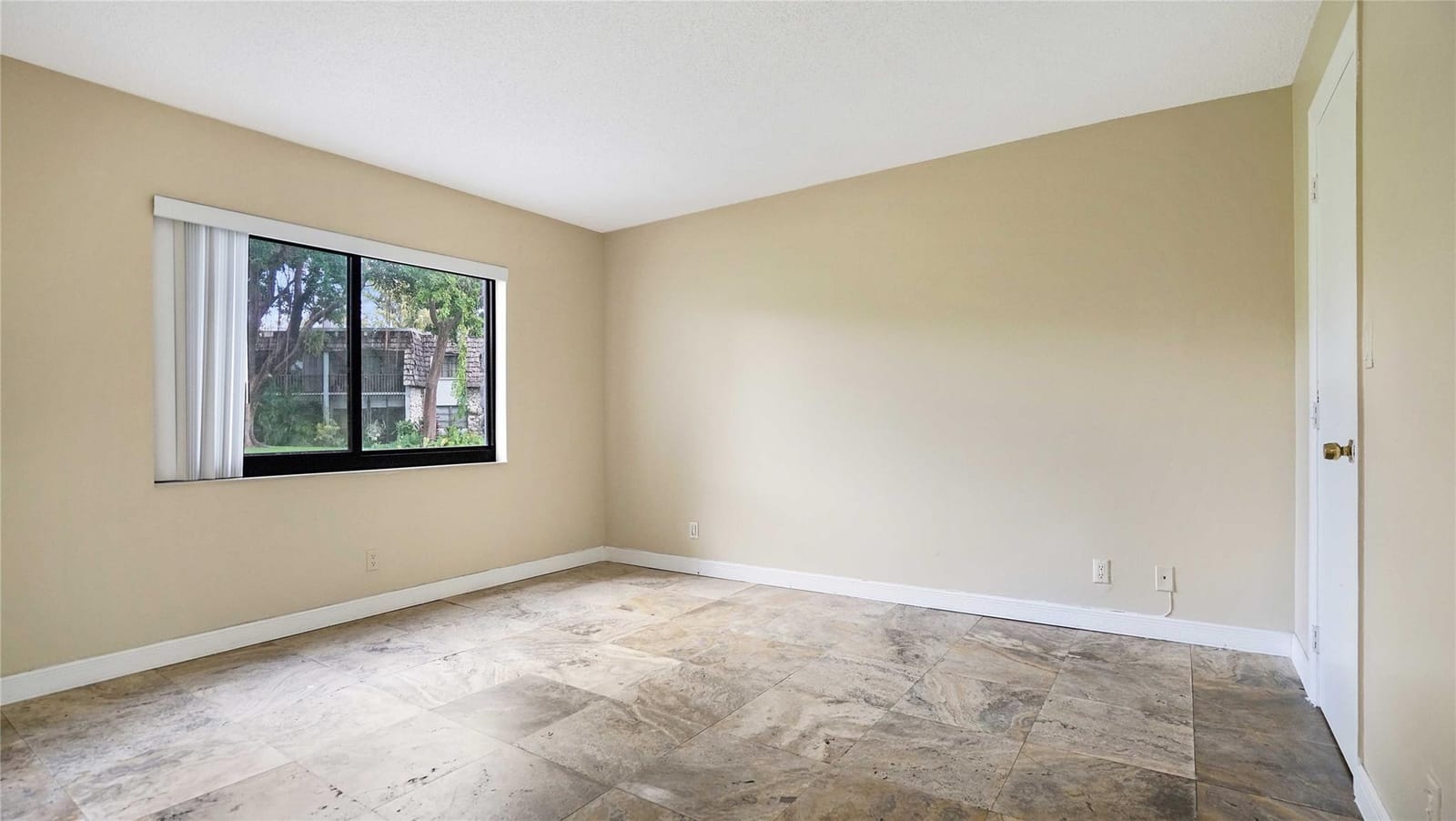 3123 Oakland Shores Drive D104 — photo 8